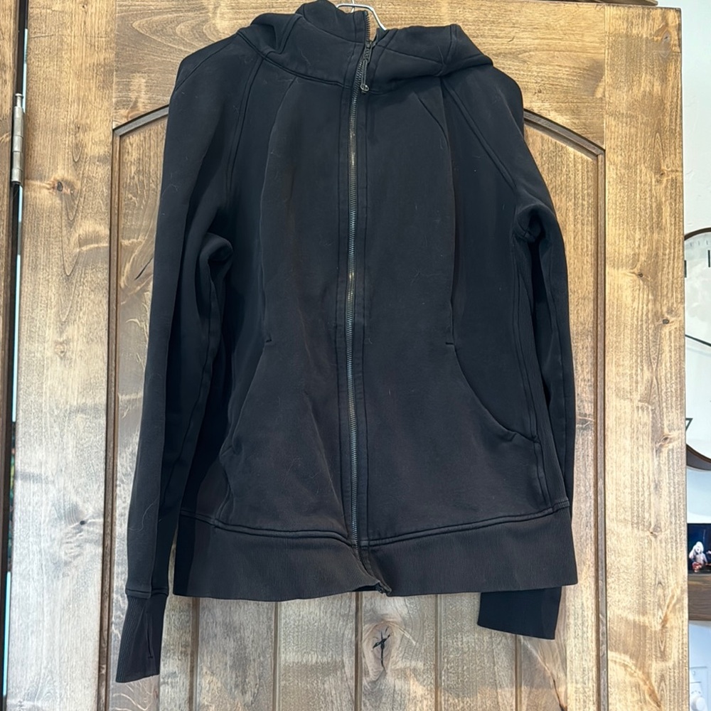 Lululemon SCUBA 14 Black Zip-Up Hoodie gently used